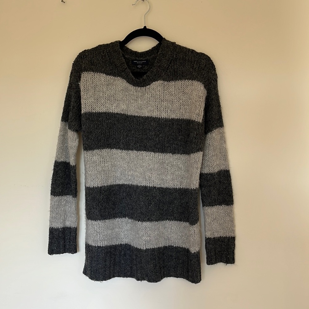 American Eagle Jegging Fit Sweater